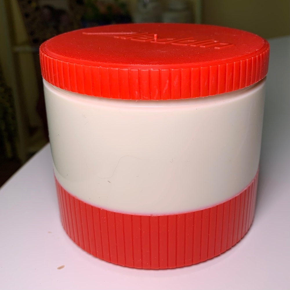 VINTAGE Aladdin 6 oz Thermo Jar Hot/Cold Model 7000 Red/White w/ Freezer Lid